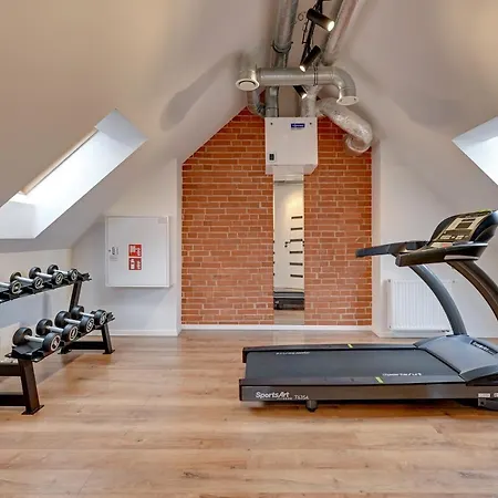 Waterlane Vintage - Fitness & Gym By Downtown Gdańsk