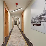 Waterlane Vintage - Fitness & Gym By Downtown