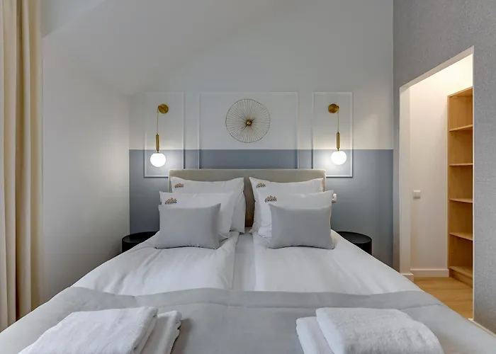 Waterlane Vintage - Fitness & Gym By Downtown